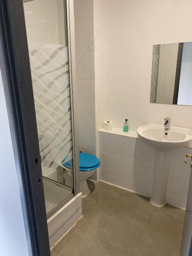 קאמברידג' Iway Inn Hotel מראה חיצוני תמונה